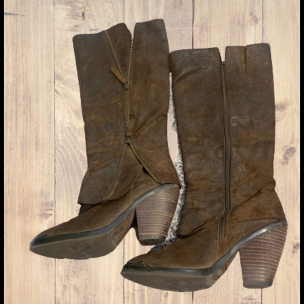 Zodiac USA suade boots